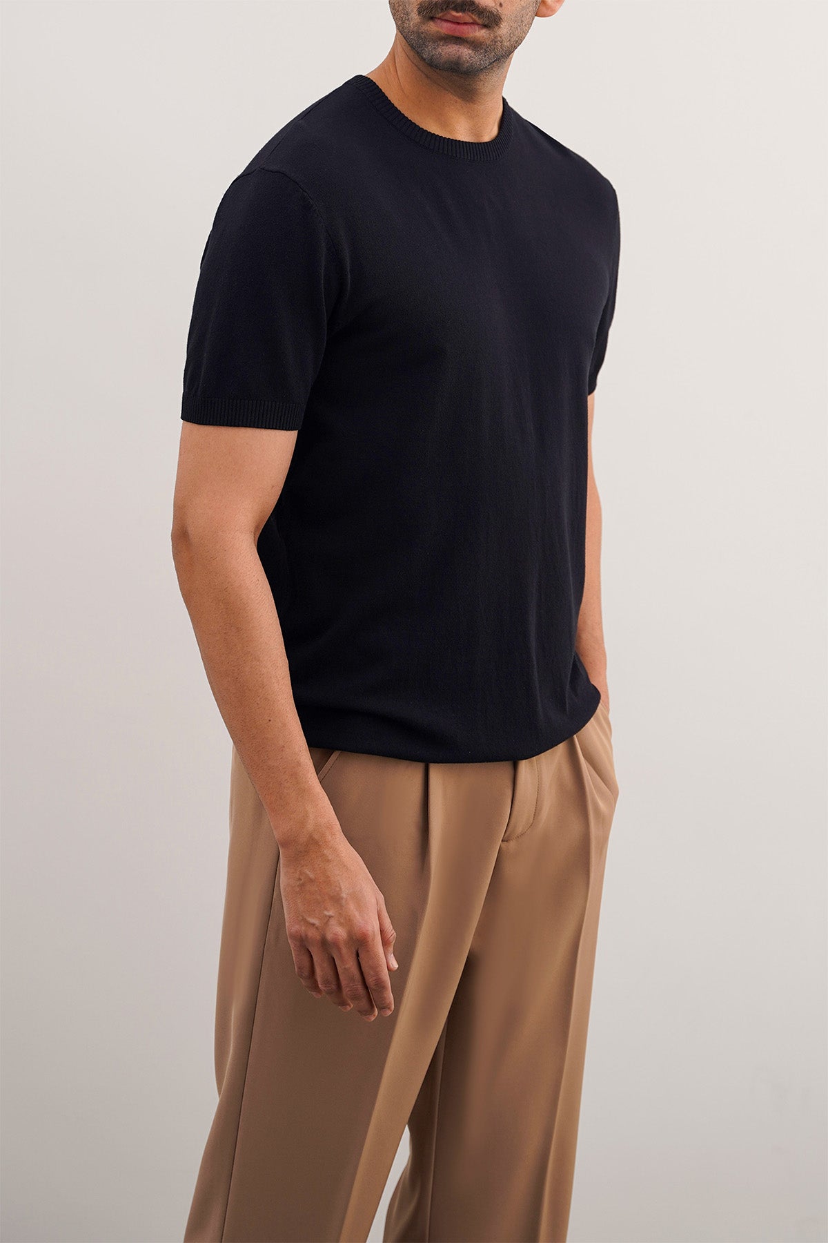 Black Fitted Crew Neck T-Shirt with Ribbed Detail