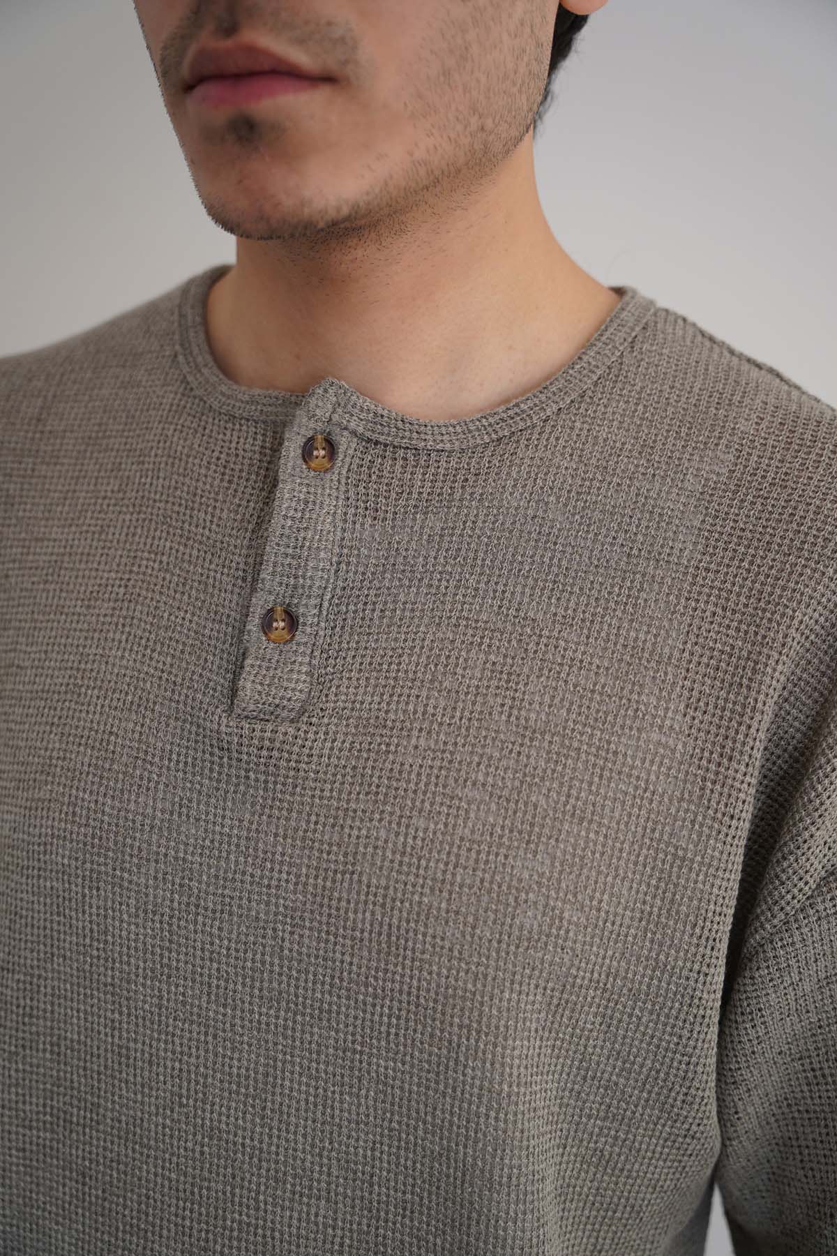 Grey Jacquard Henley, Relaxed Fit, Regular Hand Feel – Cool Havn