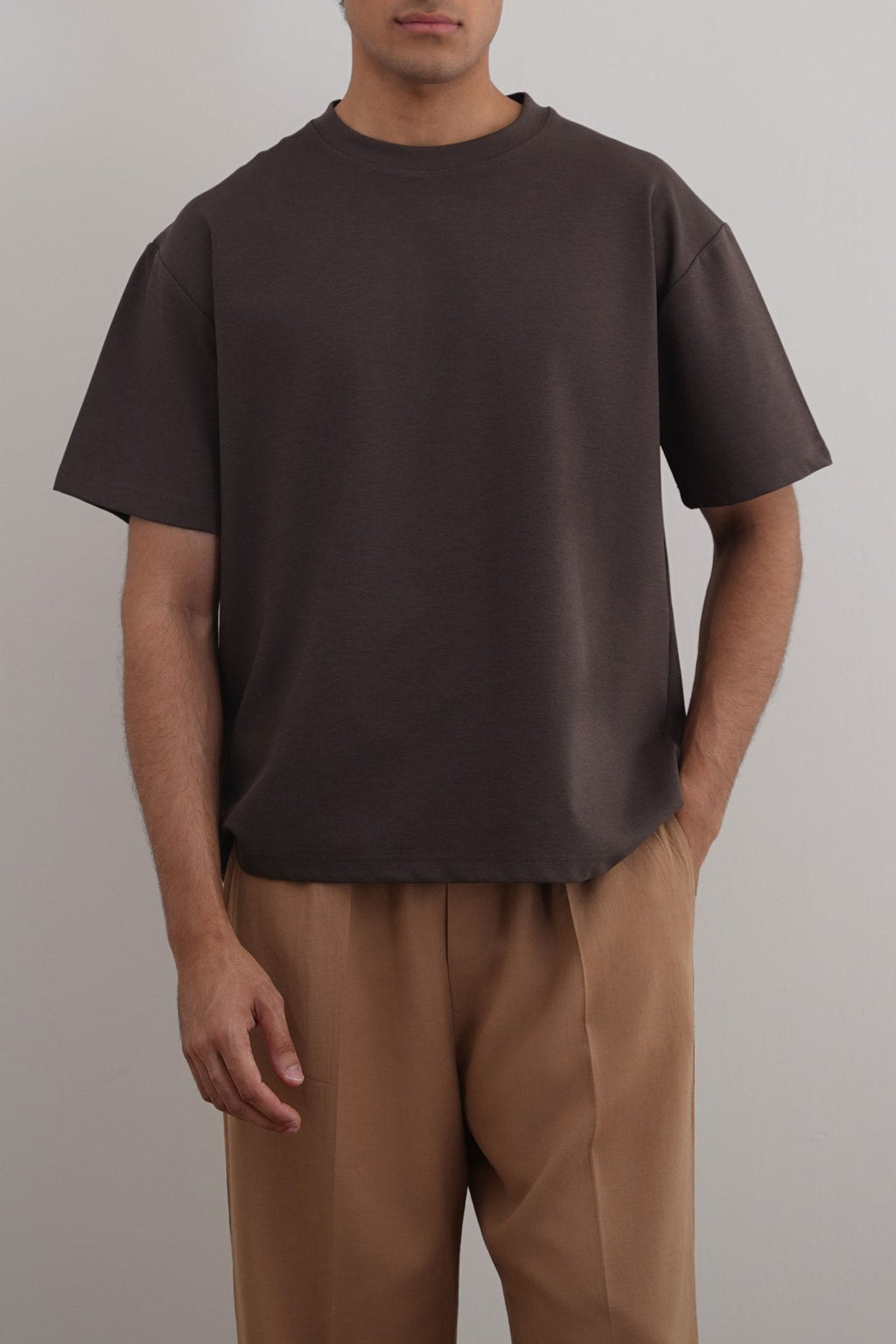 Relaxed Fit Dark Brown Half Sleeve T-Shirt with Ribbed Neckline – Cool Havn
