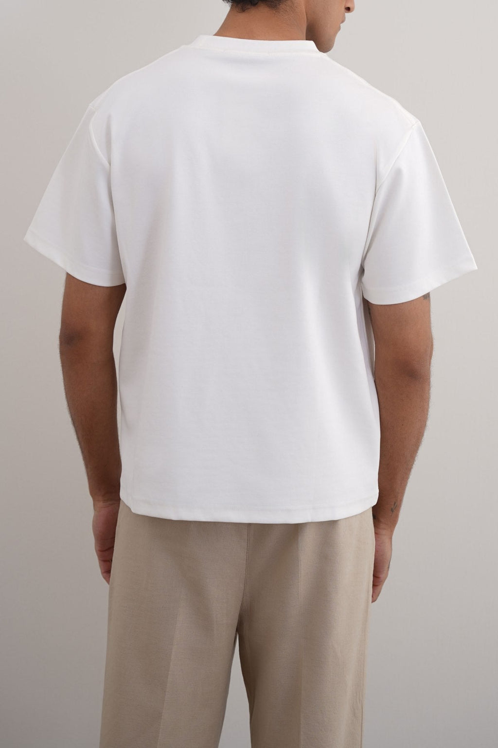 White Relaxed Fit Half Sleeve T-Shirt with Ribbed Neckline – Cool Havn
