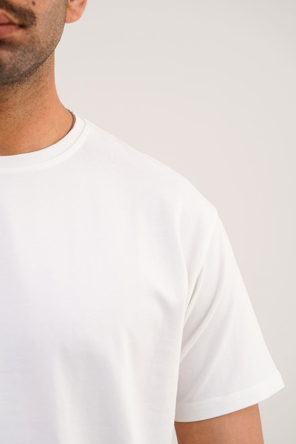 White Slim Fit Soft Round Neck T-Shirt – Cool Havn