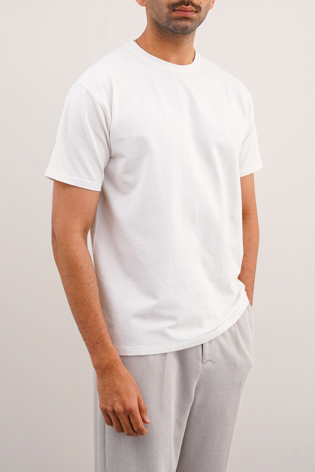 White Slim Fit Soft Round Neck T-Shirt – Cool Havn
