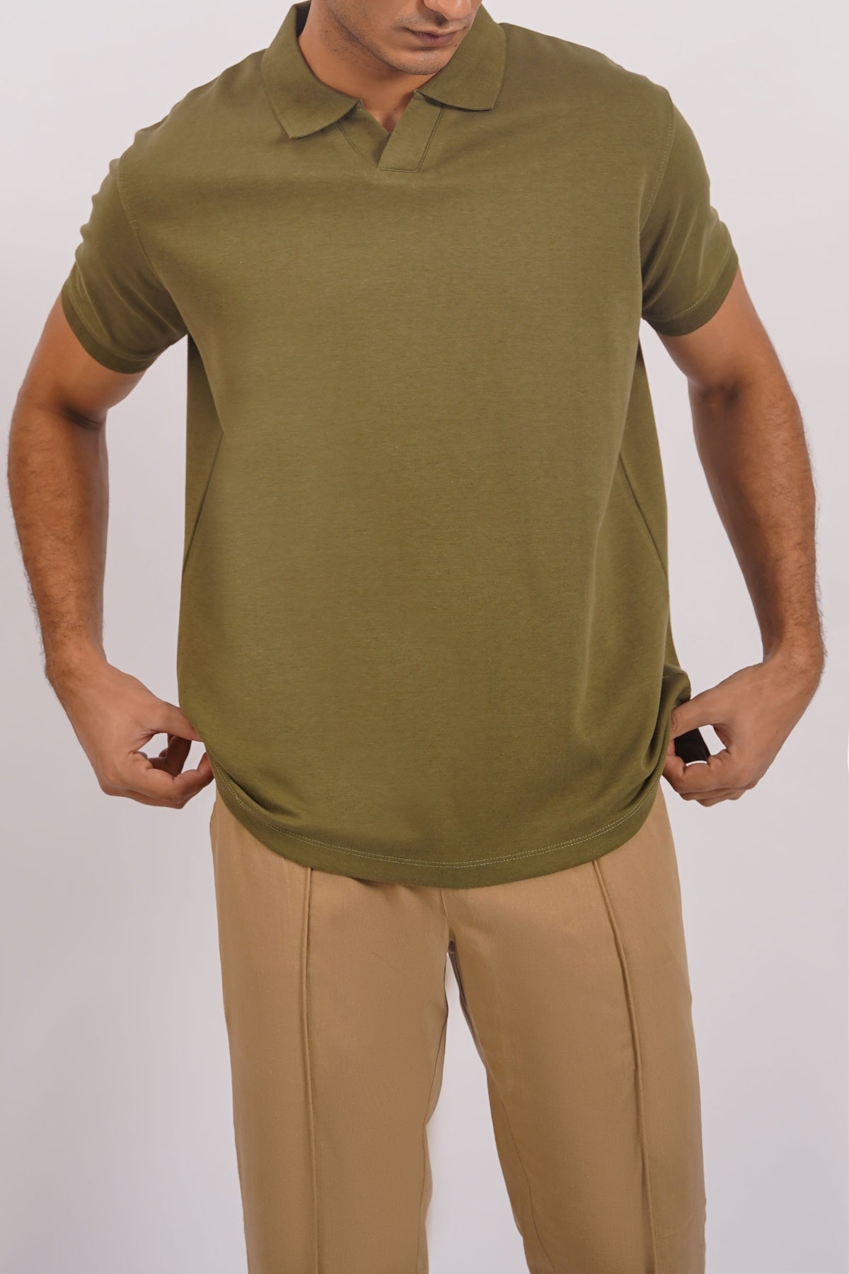 Olive Soft Knitted Polo - Regular Fit, Short Sleeves