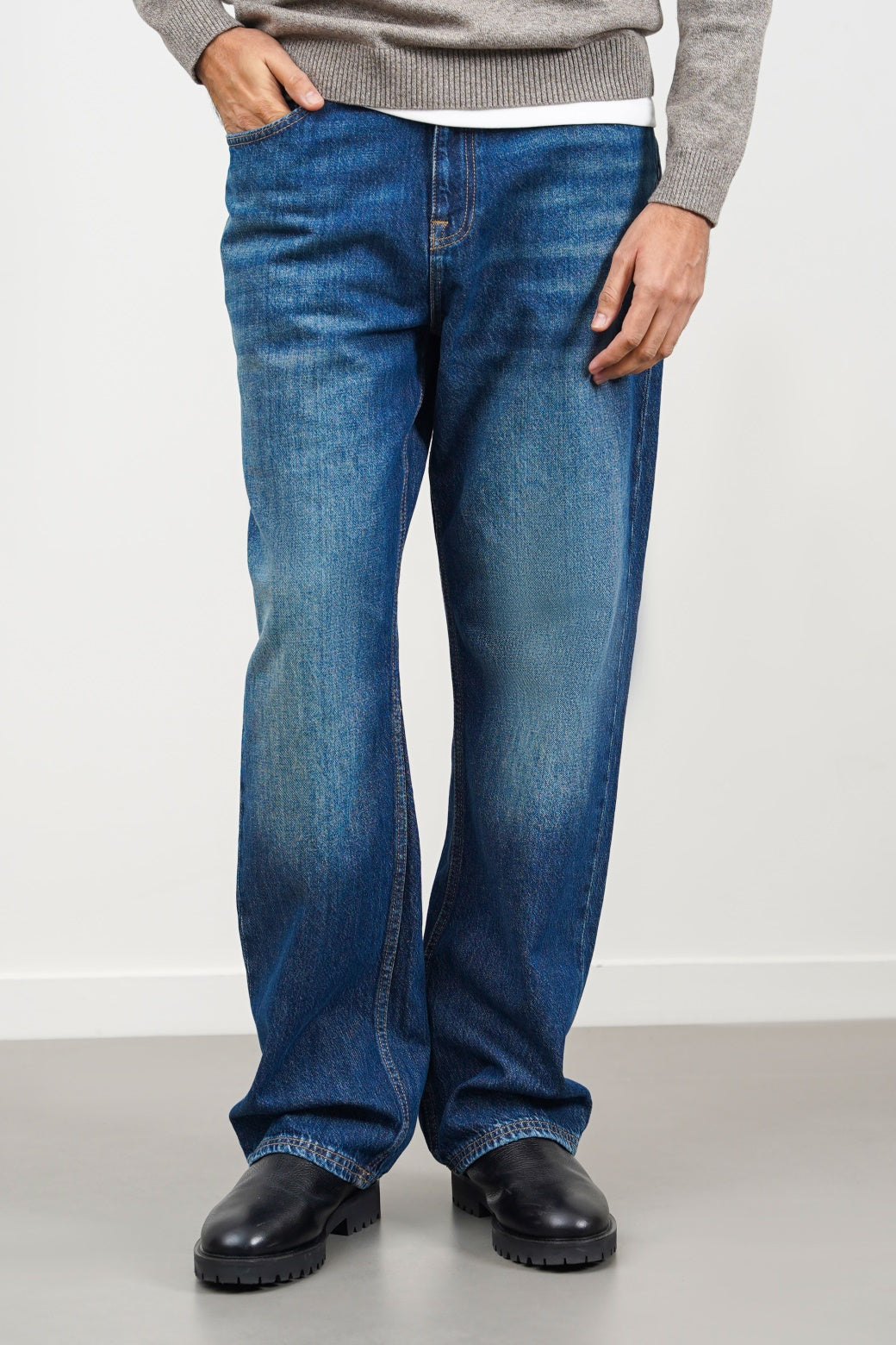 Blue Regular Straight Fit Jeans with Scoop Pockets