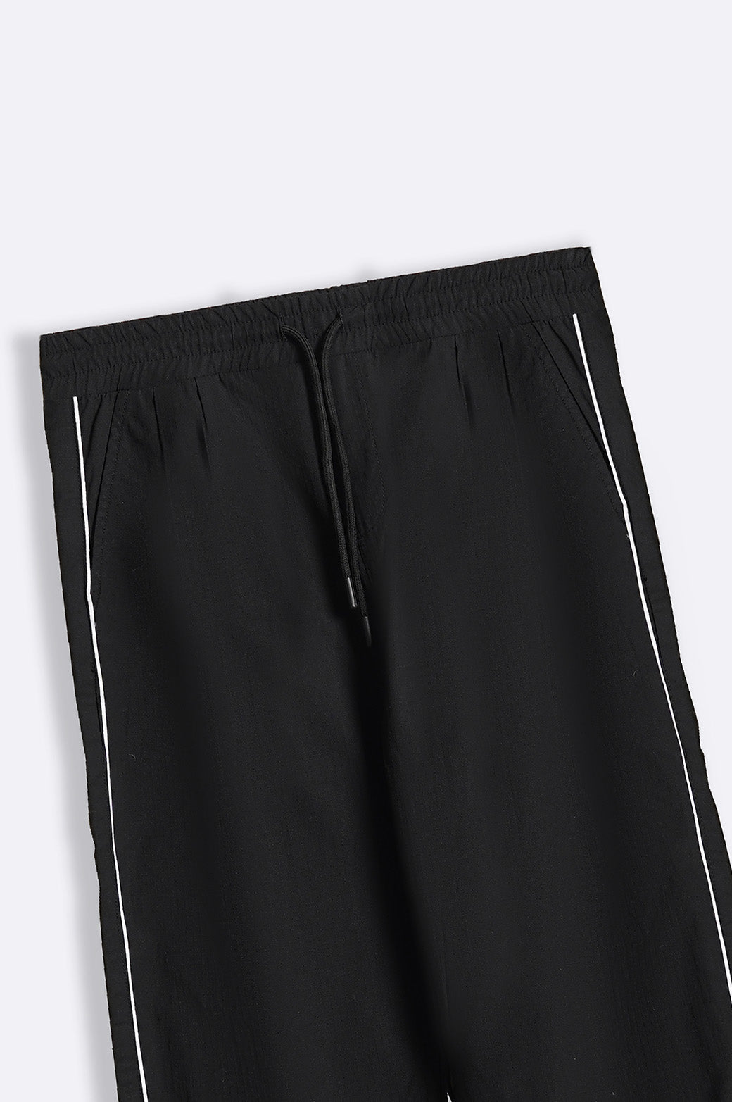 Black Textured Cotton Relaxed Fit Trousers with Contrast Piping