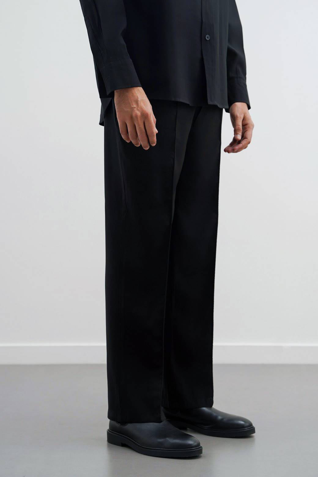 Black Silky Soft Loose Fit Silk Trousers with Pintuck Pleat