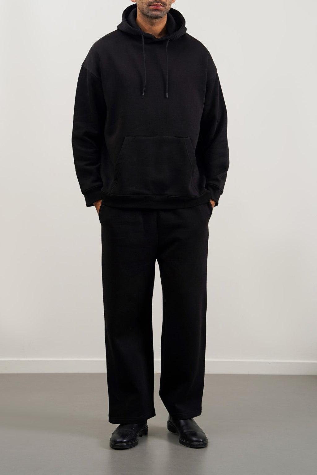 Black Relaxed Fit Straight-Leg Trousers with Adjustable Drawcord – Cool Havn