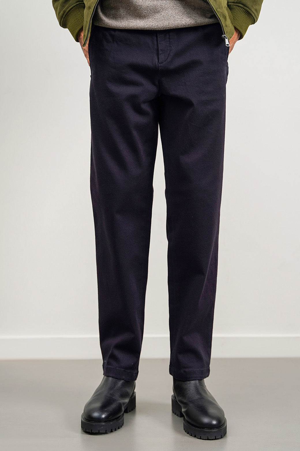 Black Straight Fit Pants with Pleats and Pockets