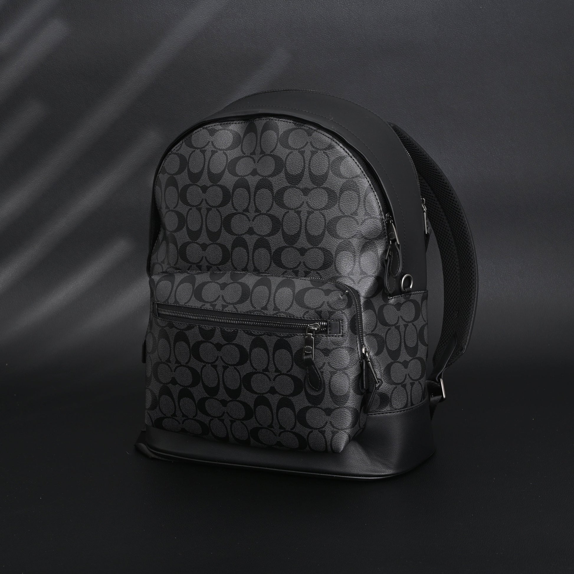 Coach West Backpack – Signature Canvas in Black/Grey