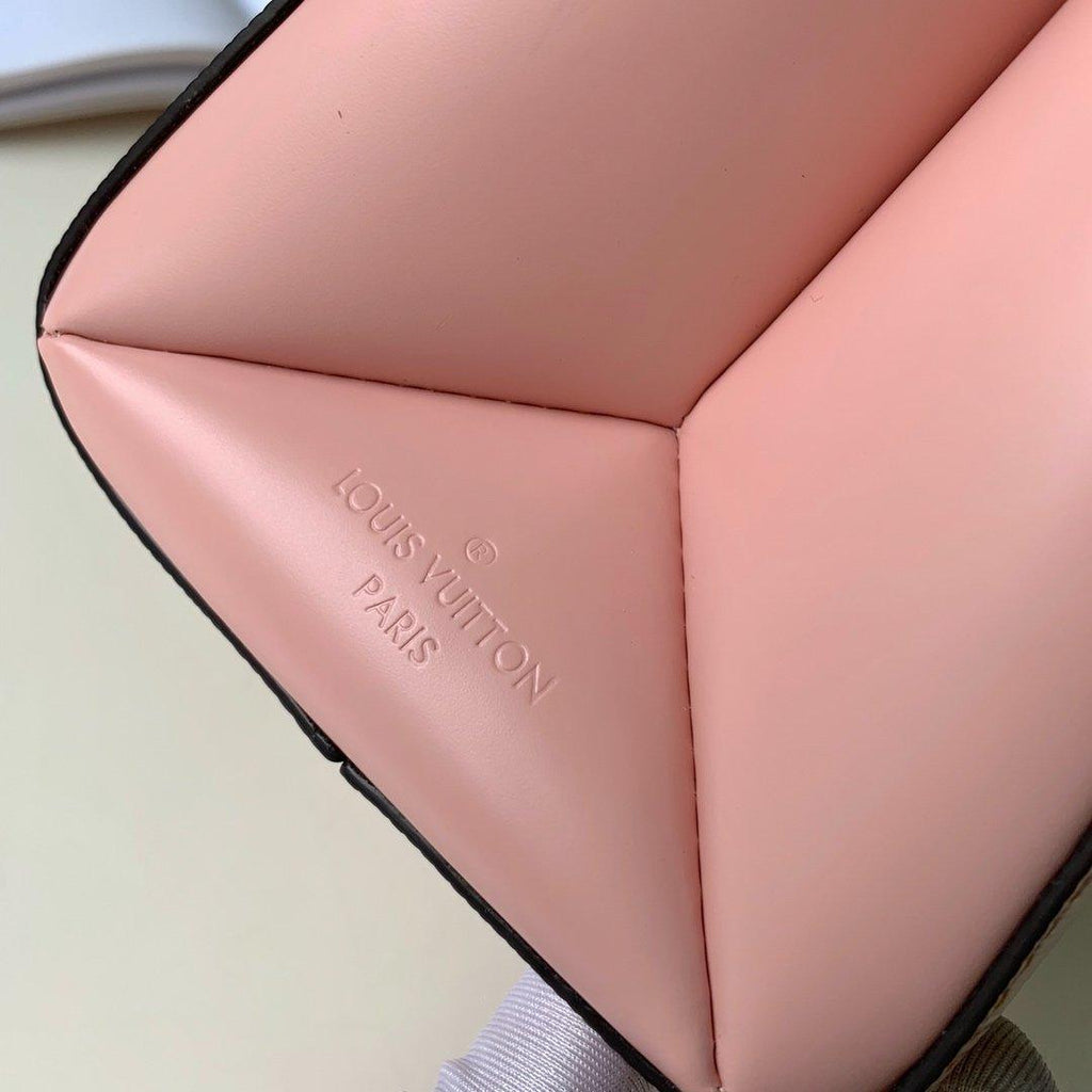 Louis Vuitton POCHETTE GRENELLE