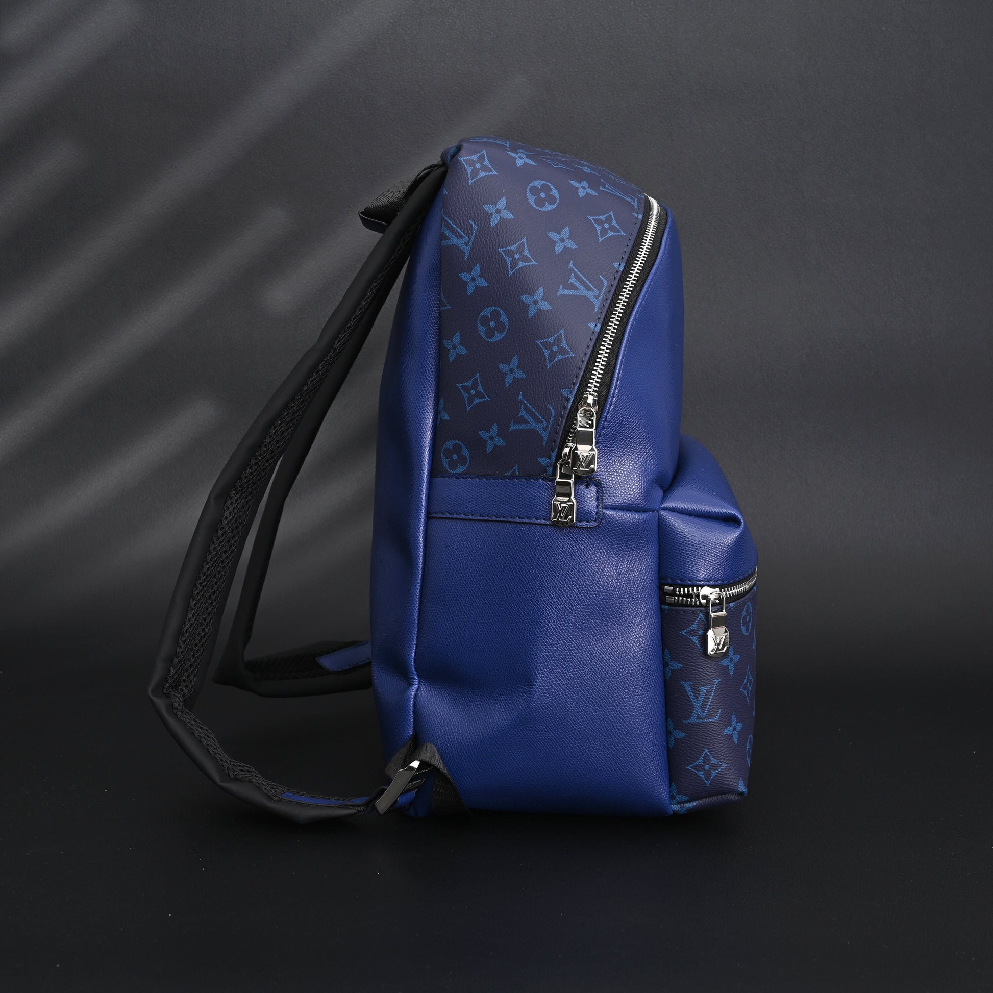Louis Vuitton Discovery Backpack – Monogram Canvas in Blue