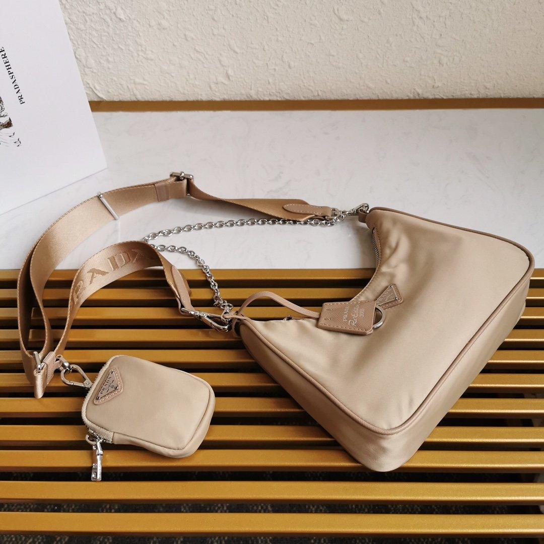 Prada Re-Edition 2005 Nylon Bag