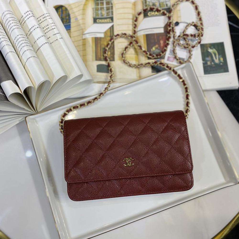 Chanel Classic Wallet on chain Burgundy caviar