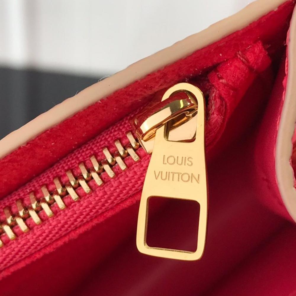 Louis Vuitton croisette chain wallet