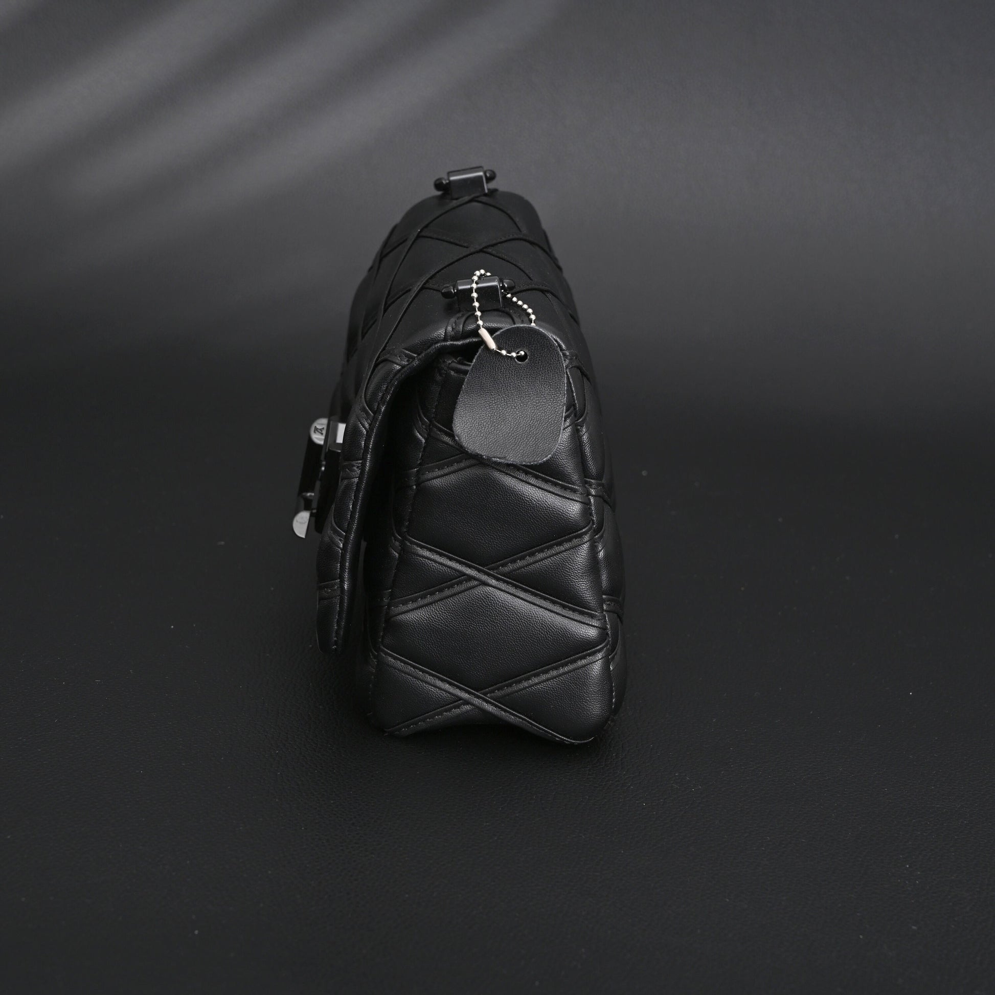 Louis Vuitton GO-14 MM Quilted Leather Chain Shoulder Bag – Black