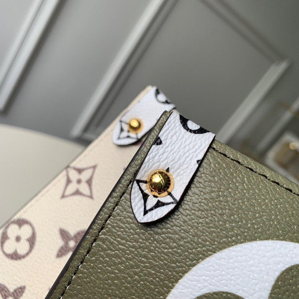 Louis Vuitton ON THE GO GM