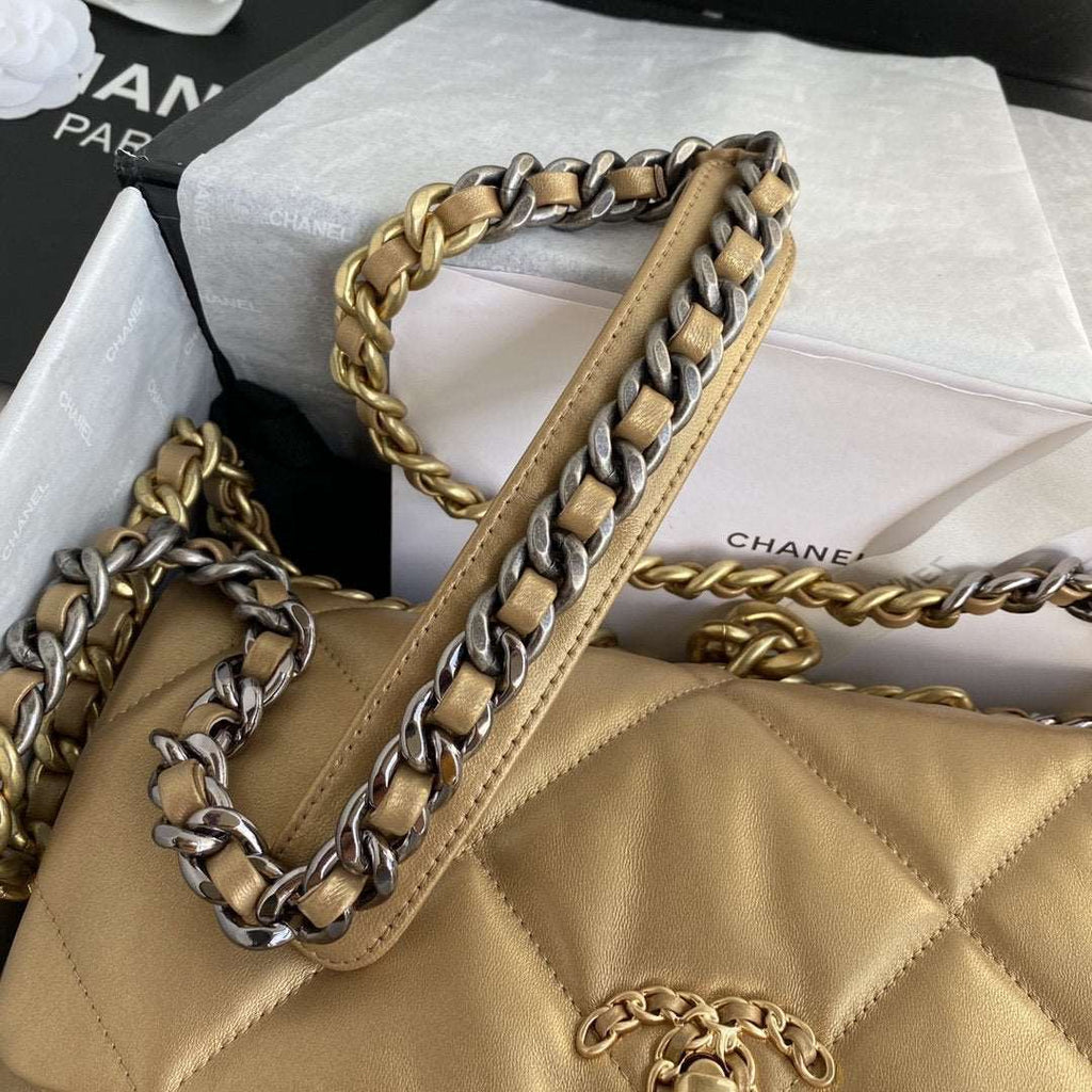 CHANEL 19 Maxi Flap Bag Gold