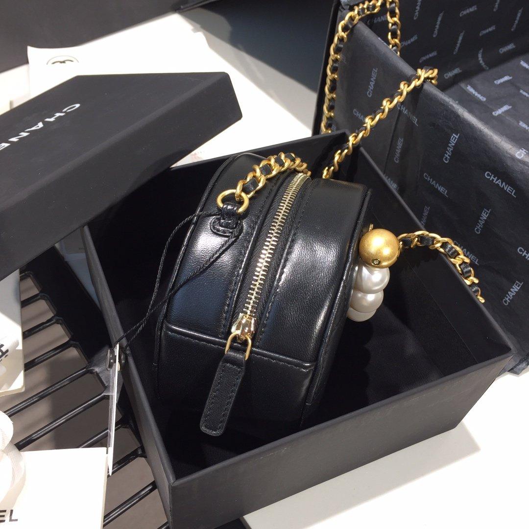 Chanel Pearl Round Clutch with Chain
