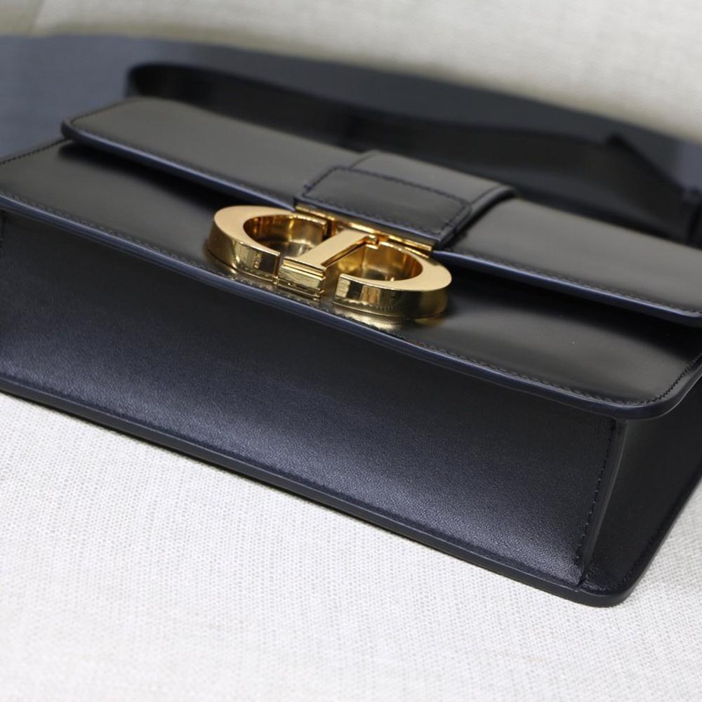 Dior 30 Montaigne Bag